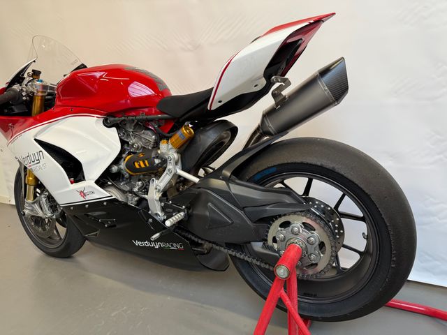 ducati - panigale-v2-bayliss