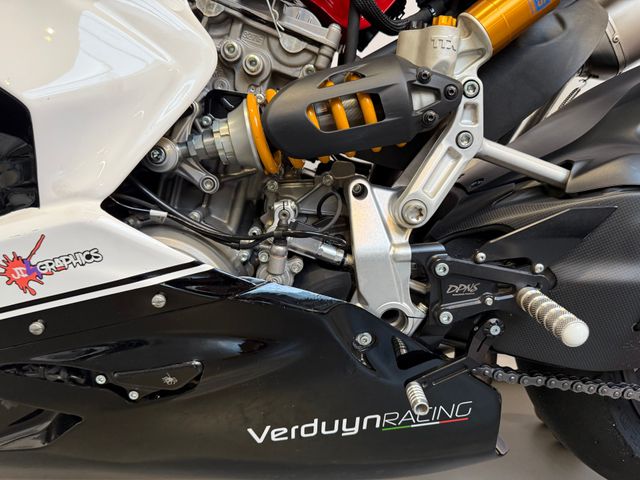 ducati - panigale-v2-bayliss