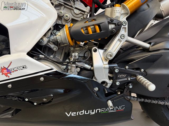 ducati - panigale-v2-bayliss