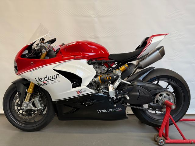 ducati - panigale-v2-bayliss