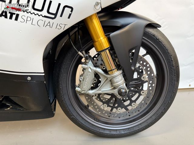 ducati - panigale-v2-bayliss