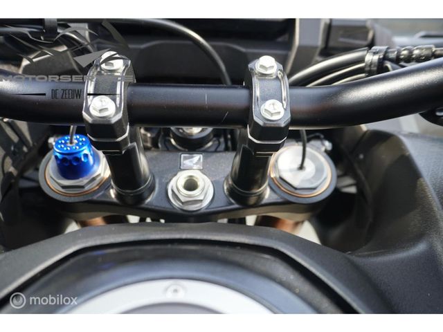 honda - crf-1100-l-africa-twin-dct