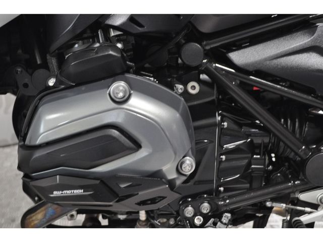 bmw - r-1200-rs