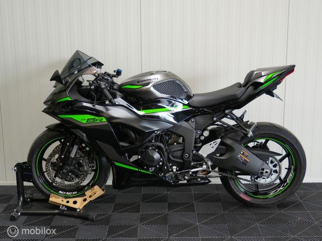 kawasaki - ninja-zx-6r