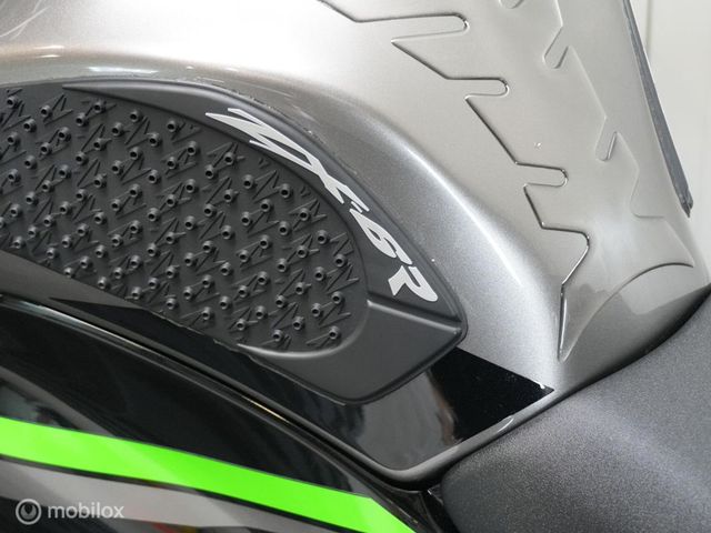 kawasaki - ninja-zx-6r