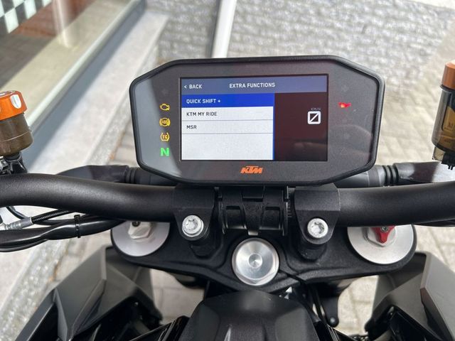 ktm - 1290-super-duke-r