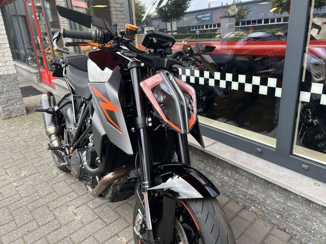 ktm - 1290-super-duke-r