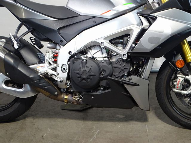 aprilia - tuono-v4-1100