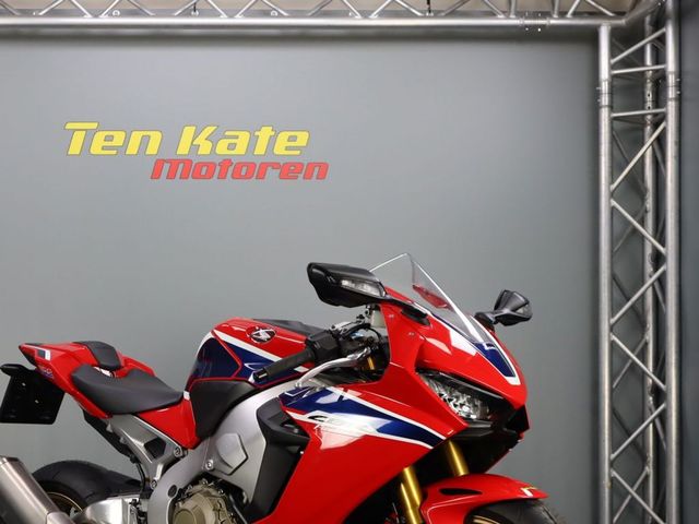honda - cbr-1000-rr-fireblade-sp