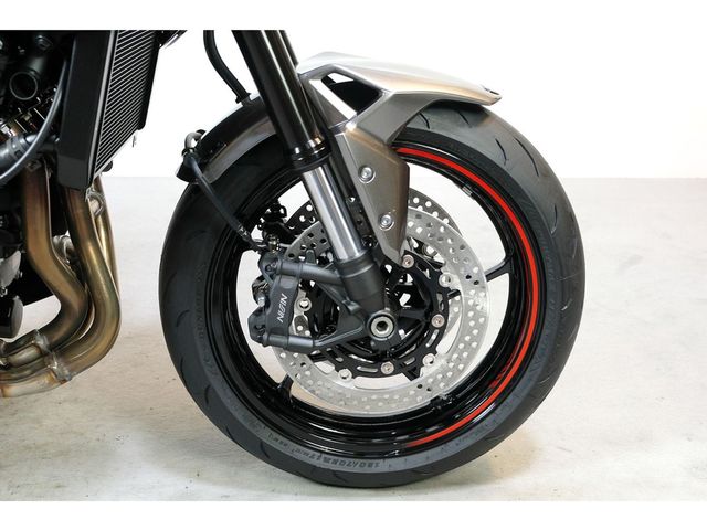 kawasaki - z900-performance