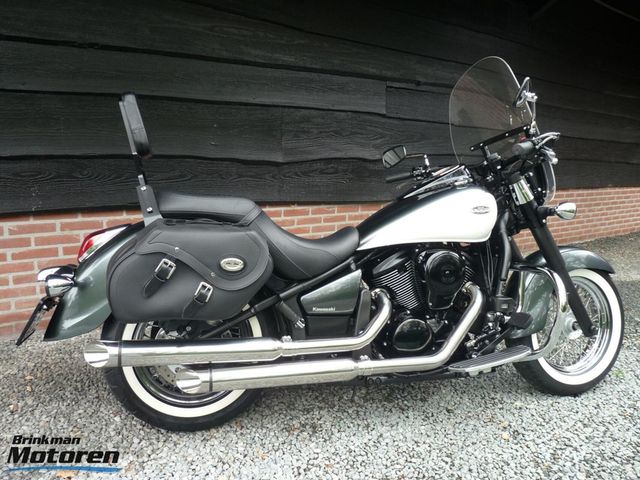 kawasaki - vn-900-classic
