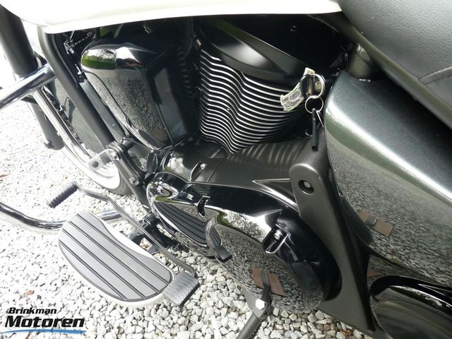 kawasaki - vn-900-classic