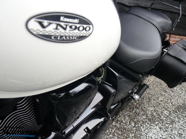 kawasaki - vn-900-classic