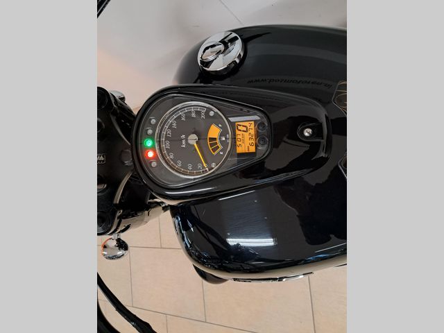 suzuki - c-800-intruder-classic