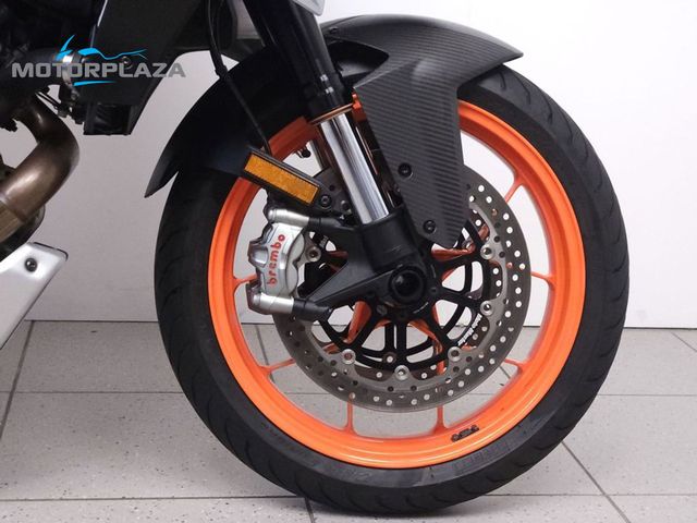 ktm - 1290-super-duke-gt