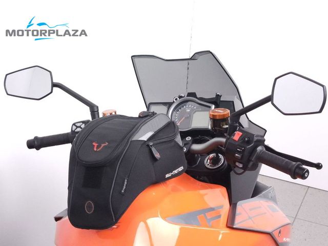ktm - 1290-super-duke-gt