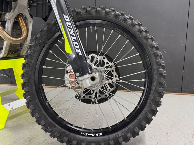 triumph - tr-450-x-rc