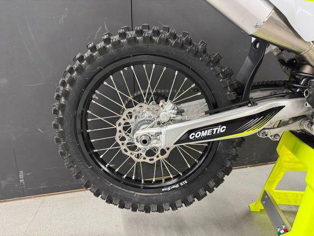 triumph - tr-450-x-rc