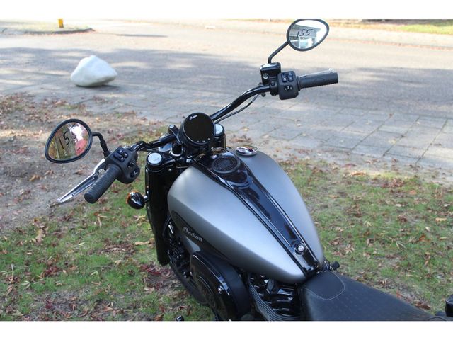 indian - chief-bobber-dark-horse