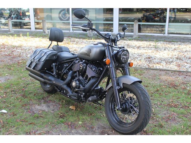indian - chief-bobber-dark-horse