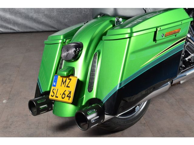 harley-davidson - street-glide-cvo-flhxse