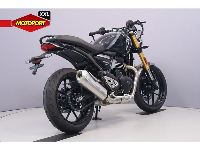 triumph - speed-400