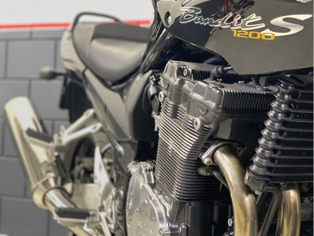 suzuki - gsf-1200-s-bandit