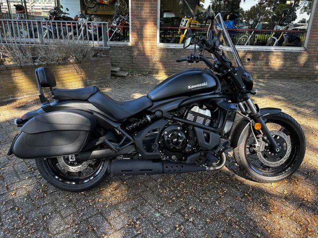 kawasaki - vulcan-900-classic