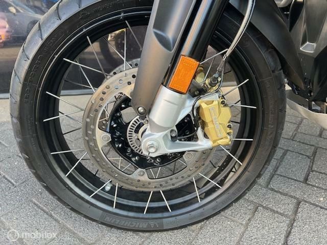 bmw - r-1250-gs-adventure