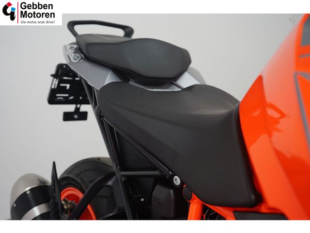 ktm - 1290-super-duke-gt