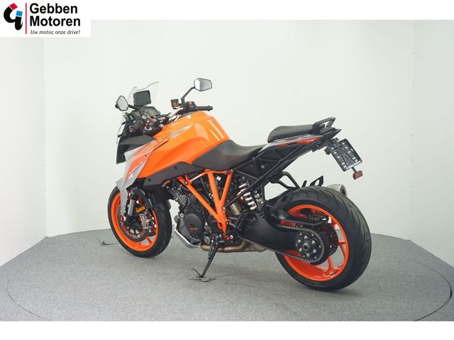 ktm - 1290-super-duke-gt