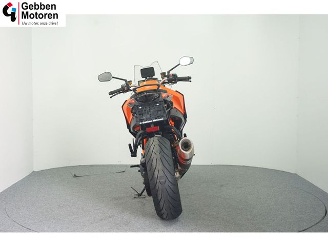 ktm - 1290-super-duke-gt