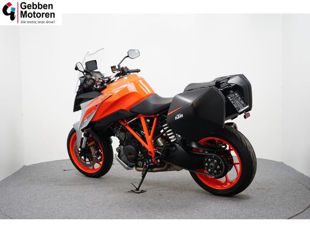 ktm - 1290-super-duke-gt