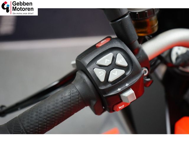 ktm - 1290-super-duke-gt