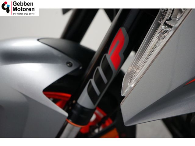 ktm - 1290-super-duke-gt