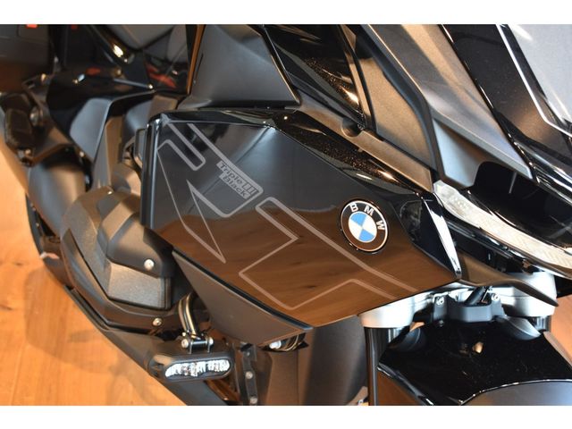 bmw - r-1300-rt