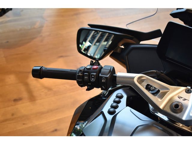 bmw - r-1300-rt