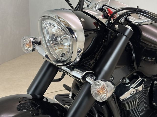 yamaha - xvs-1300-a-midnight-star