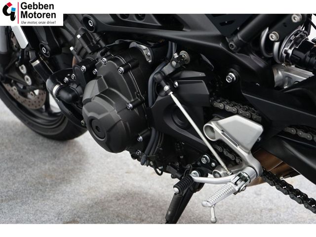 yamaha - xsr-900-abs