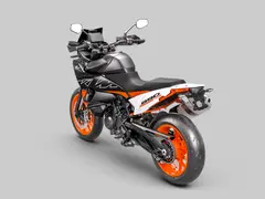 KTM 890 SMT 2026 nieuw – foto 5 van 8