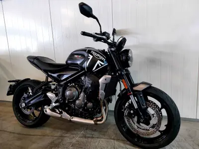 TRIUMPH TRIDENT 660 – foto 3
