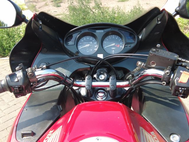 honda - nt-650-v-deauville