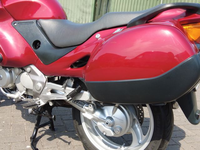 honda - nt-650-v-deauville