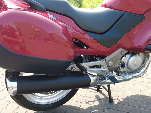 honda - nt-650-v-deauville