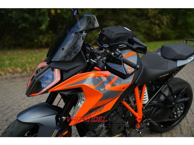 ktm - 1290-super-duke-gt