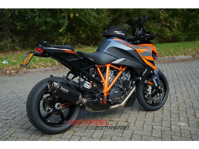 ktm - 1290-super-duke-gt