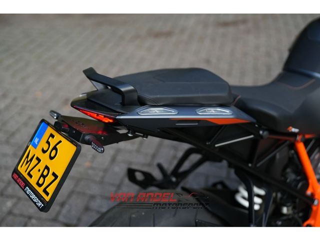 ktm - 1290-super-duke-gt