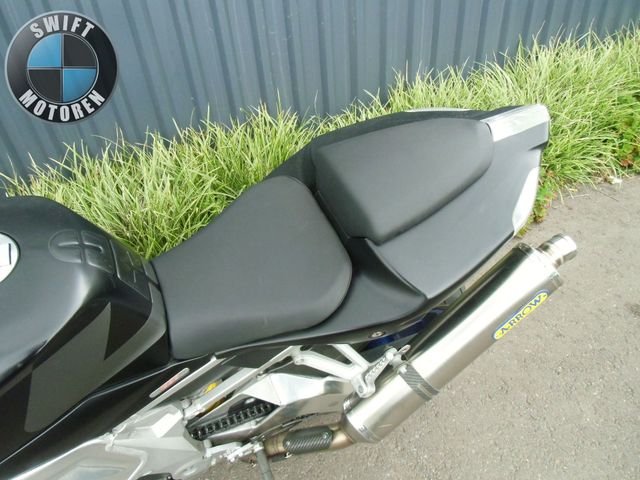 aprilia - tuono-1000-r