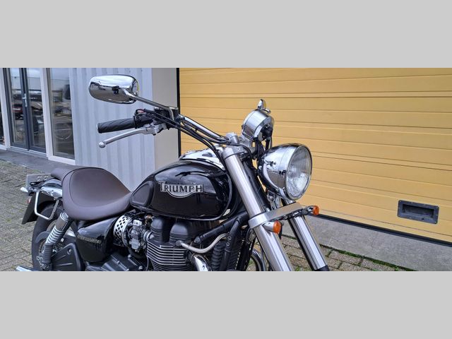 triumph - speedmaster