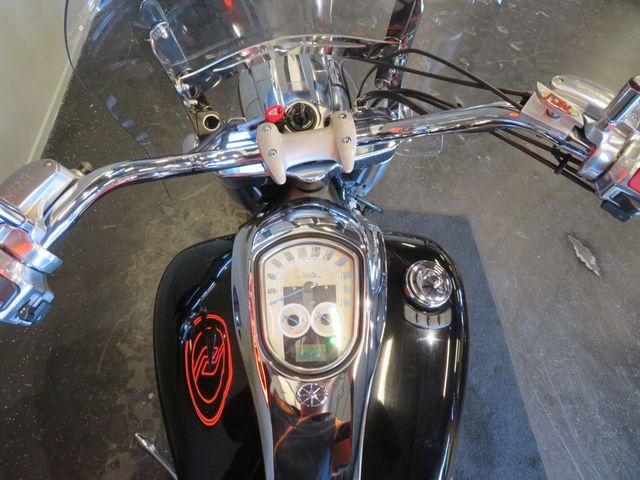 yamaha - xv-1900-a-midnight-star